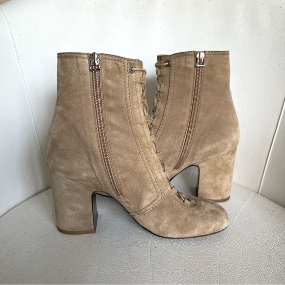 (͒ ॢ X ॢ)͒

Tan Suede Victorian Lace Up Ankle Boots - Picture 13 of 17